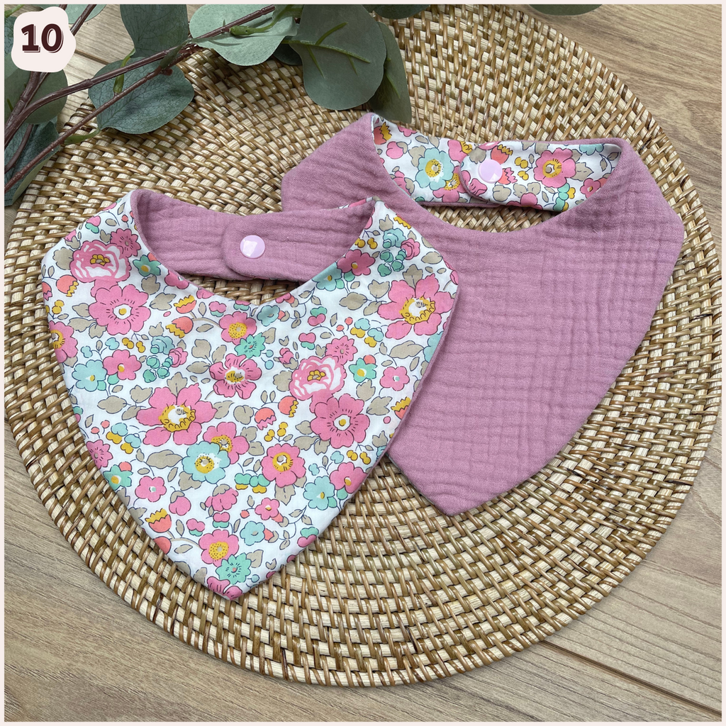 Bavoir Bandana en Liberty Happy Chouquettes