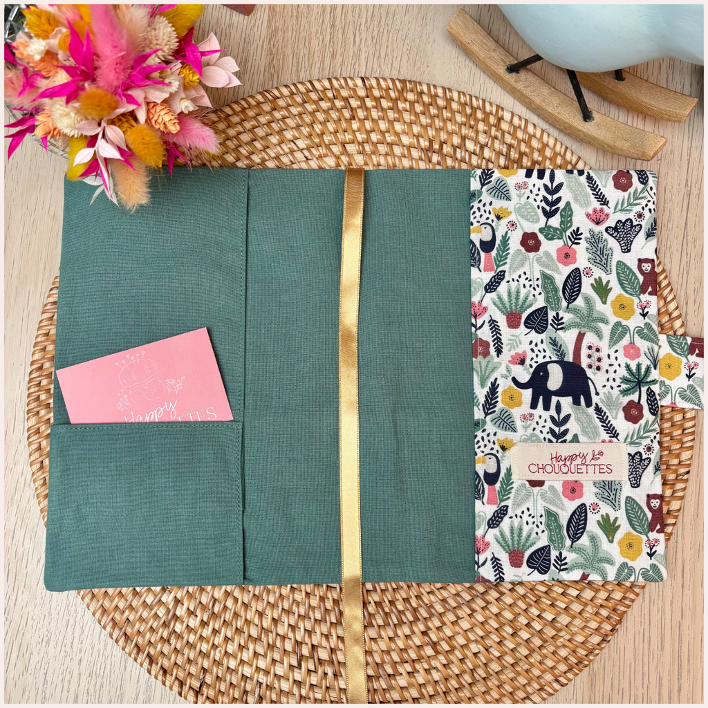 Protège carnet de santé personnalisé - Vert Happy Chouquettes