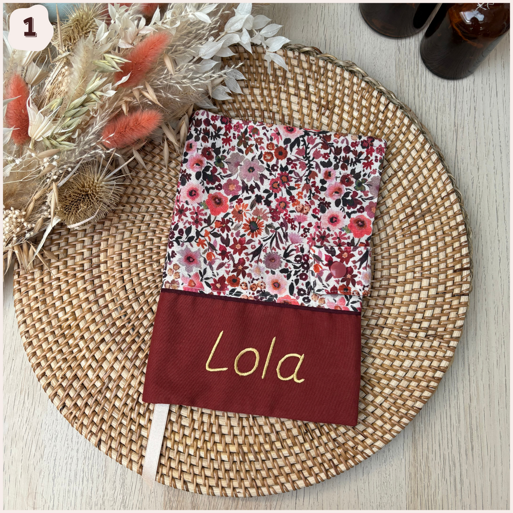 Protège carnet de santé personnalisé - rouge/orange Happy Chouquettes