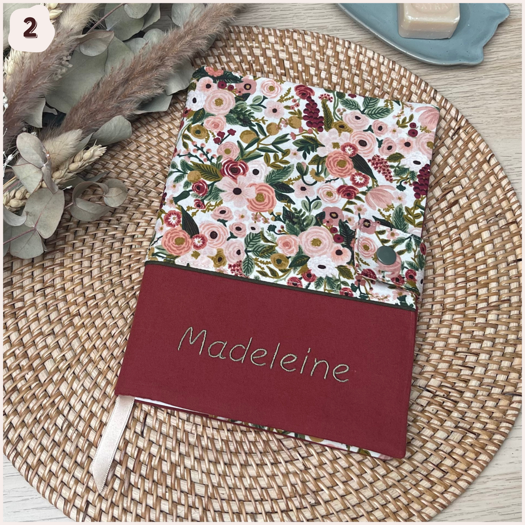 Protège carnet de santé personnalisé - rouge/orange Happy Chouquettes