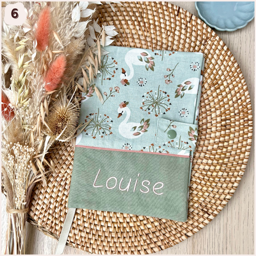 Protège carnet de santé personnalisé - Vert Happy Chouquettes