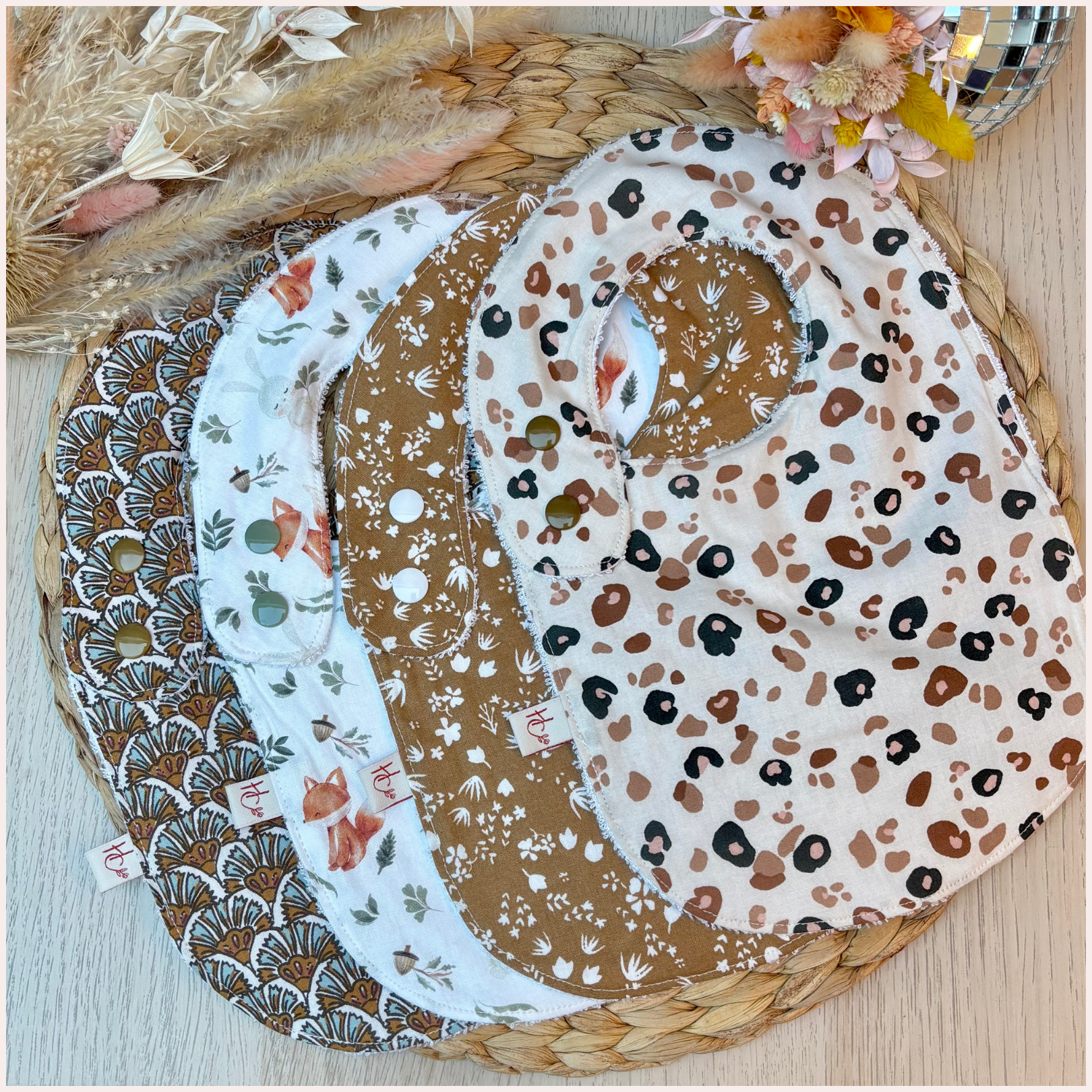 Semainier de bavoirs - Camel Happy Chouquettes